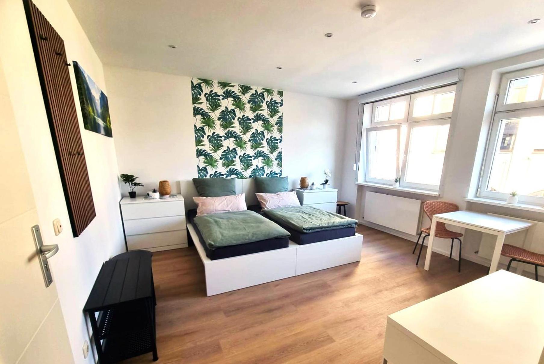 Donau - Im Zentrum, Kueche, Parkplatz, Ruhig Gelegen Apartment